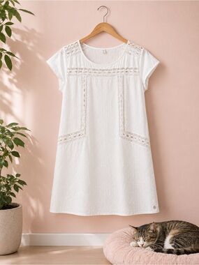 Roxy Cream Eyelet Trim Shift Dress